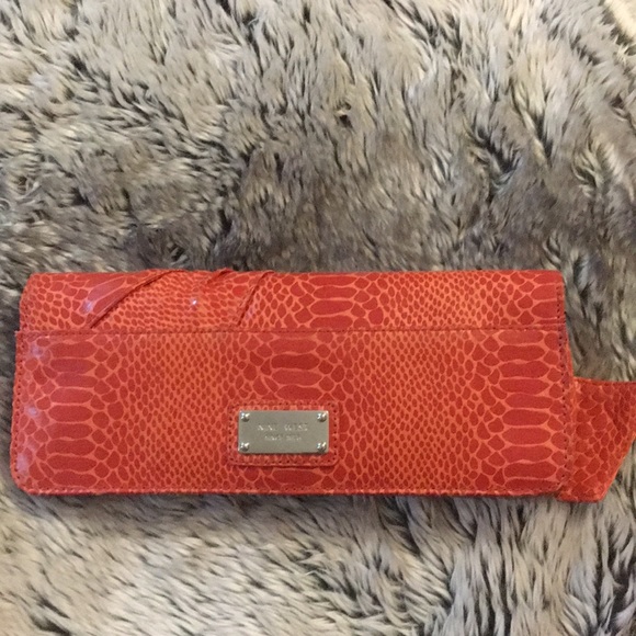 Nine West snakeskin clutch - Picture 3 of 7